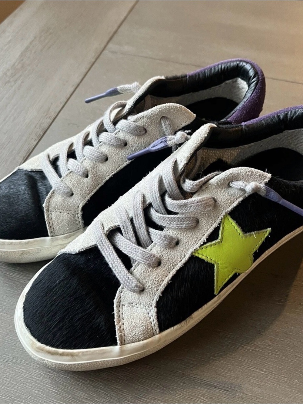 Vintage Havana Women's Sneakers Calf
Hair Sneakers SZ 6